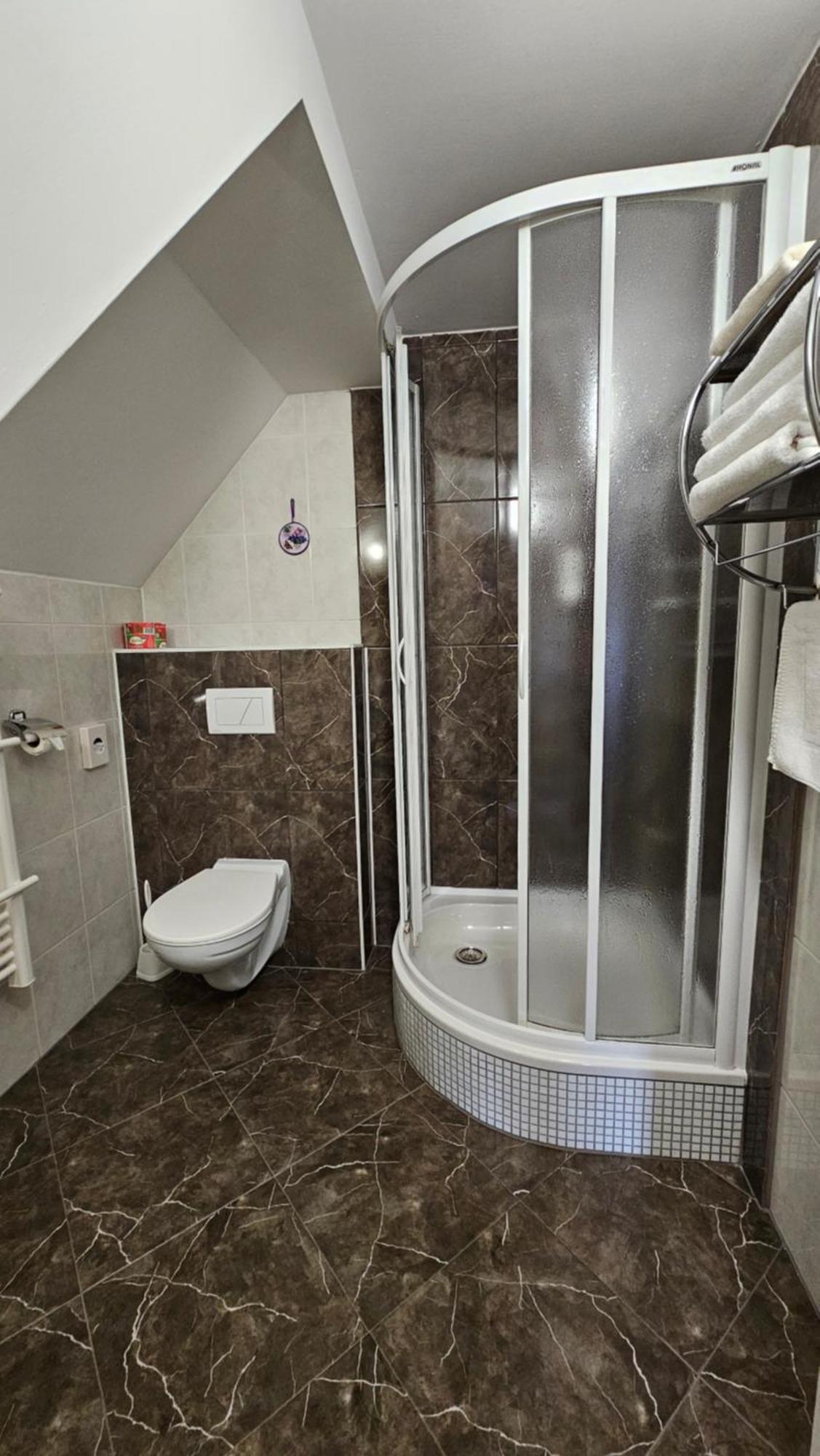 Penzion Ctyrlistek Teplice nad Metuji Ngoại thất bức ảnh